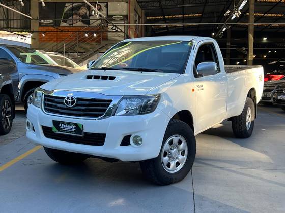 TOYOTA HILUX 3.0 SR 4X4 CS 16V TURBO INTERCOOLER DIESEL 2P MANUAL